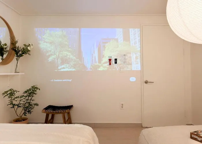 Wellness, New Accommodation, 3 Rooms, 4 Minutes On Foot From River Park, Near Hongdae *